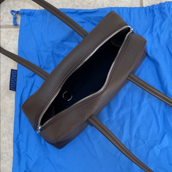 BAGGU Recycled Leather Bowler Bag - Picture 6 of 6